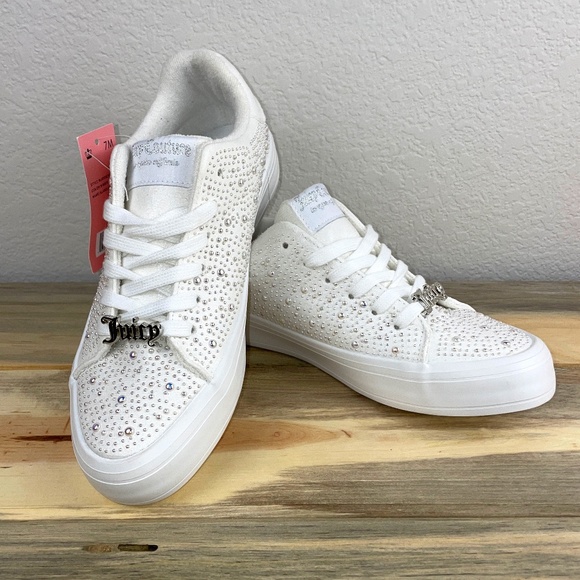 Juicy Couture Shoes - Juicy Couture White Alanis B Sneakers Size 7 Shiny Bedazzled JUICY Laces Tag